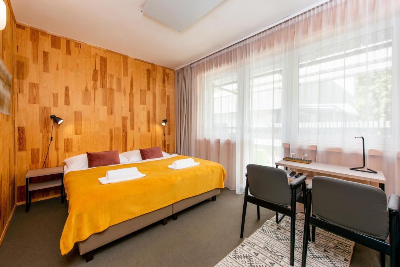 Hotel Veverica Trenčín Екстериор снимка