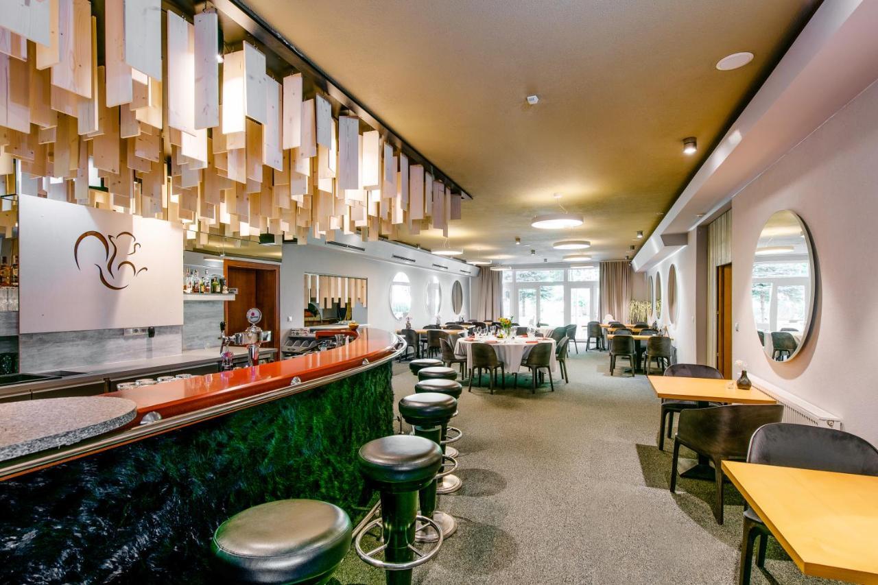 Hotel Veverica Trenčín Екстериор снимка